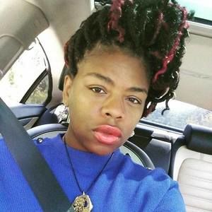 Meet your Posher, Tisa